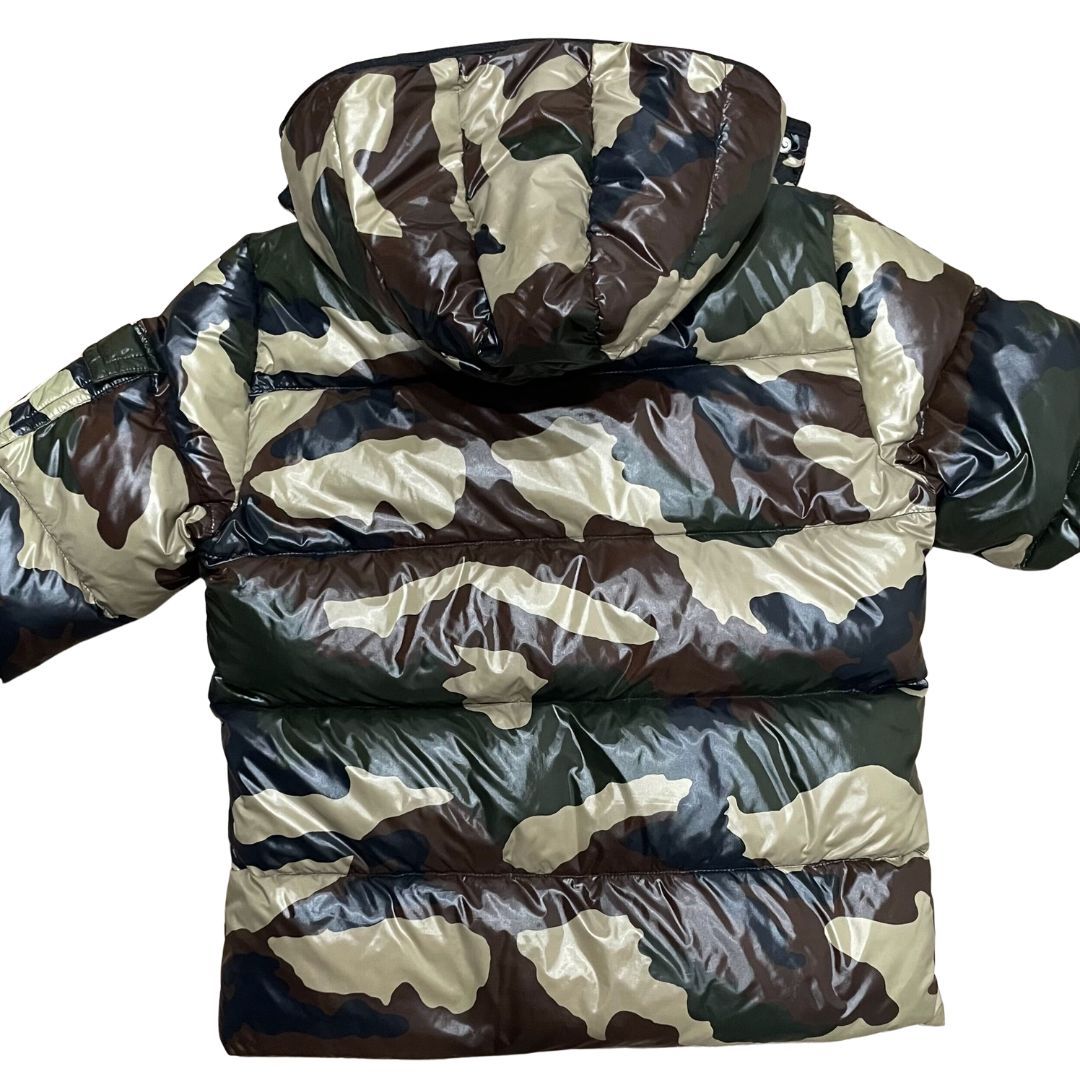 超美品MONCLER BETURA MONCLER/モンクレール /L（2） /カモフラ /ダウンジャケット