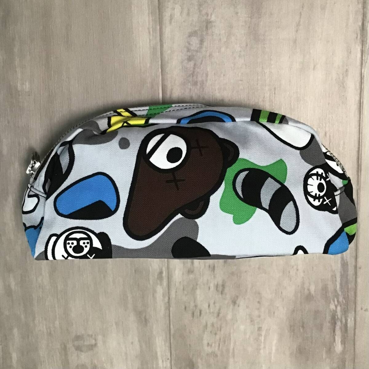 ☆新品☆ KAWS MILO animal kingdom ポーチ a bathing ape BAPE カウズ  