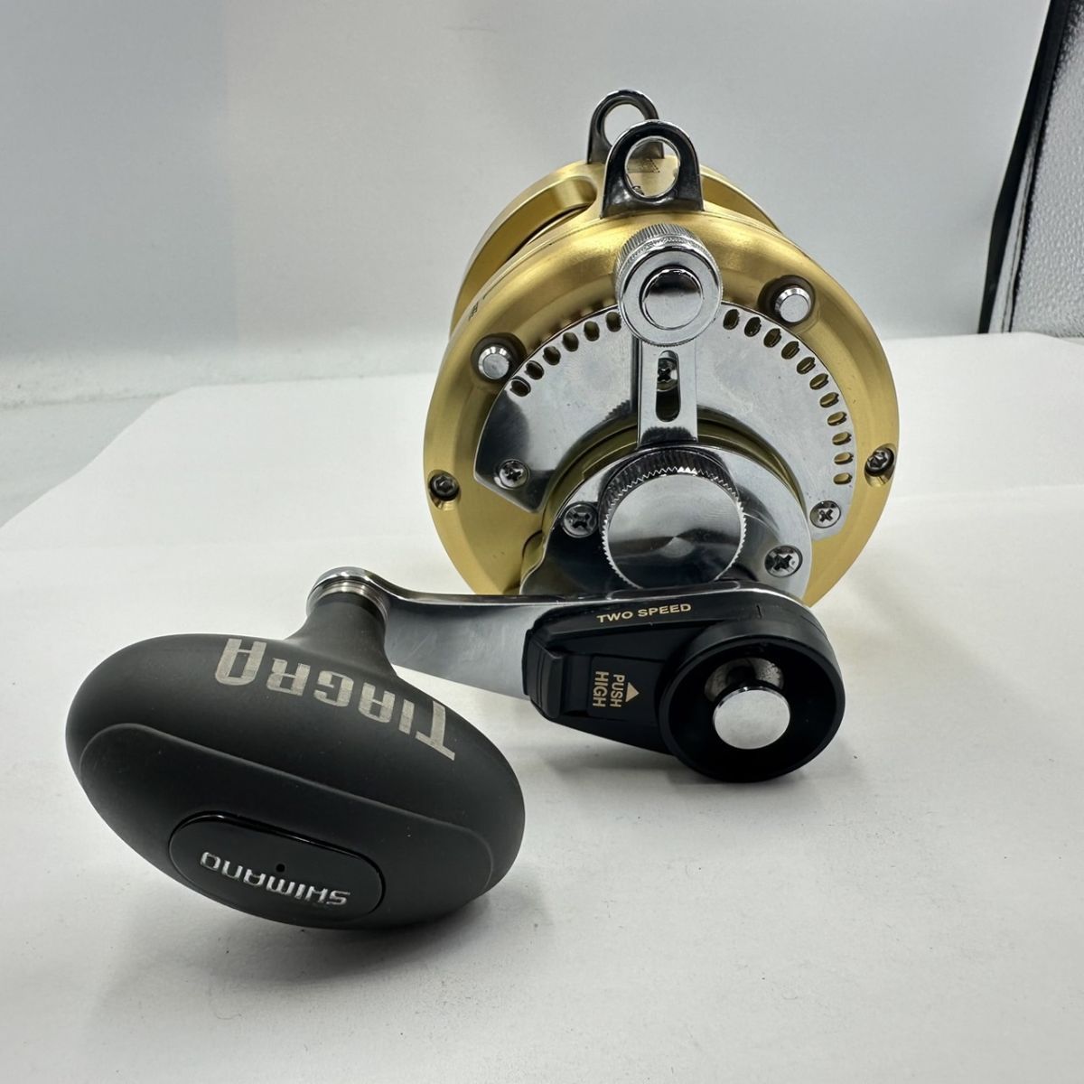 SHIMANO TIAGRA 16 両軸リール ゴールド Amazon | Shimano Tiagra A TI-16 Saltwater 2-Speed Lever Drag