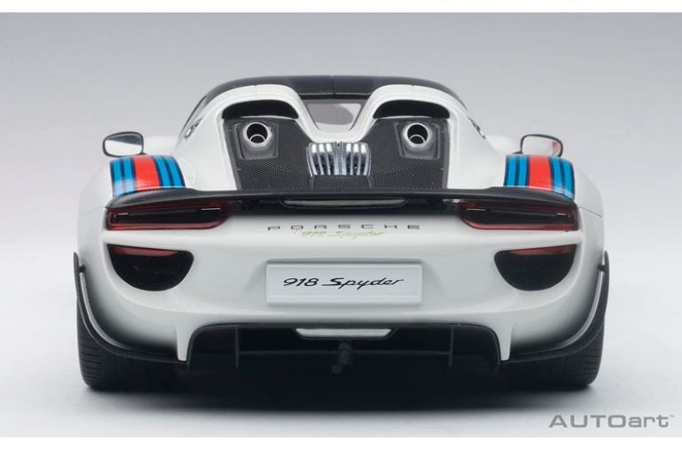 AUTOart 1/18 ポルシェ 918 スパイダー バイザッハ・パッケージ