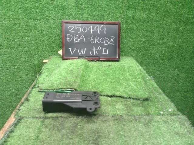 VW ポロ DBA-6RCBZ 電動ファンコントロールユニット 5J0 919 506 自社品番250499