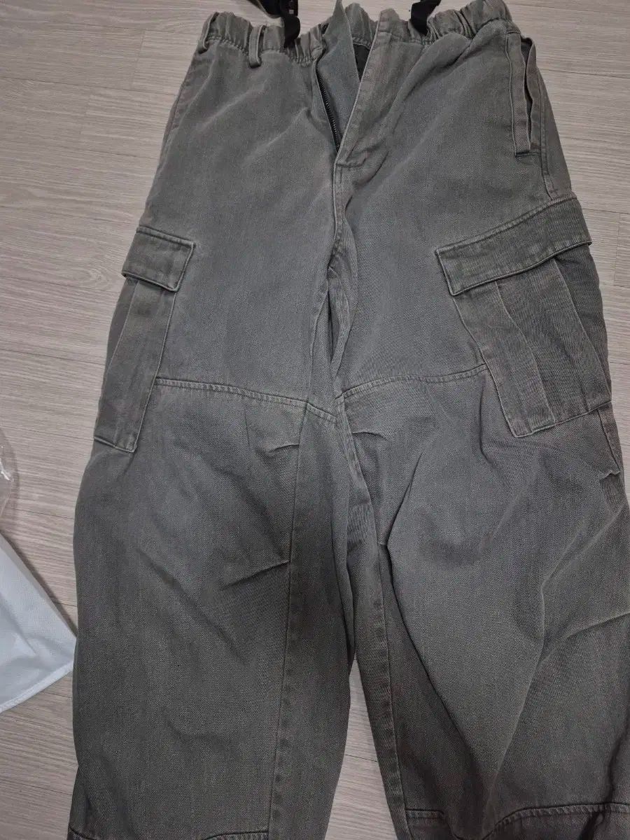 Hatchingroom ミルパンツ オリーブ