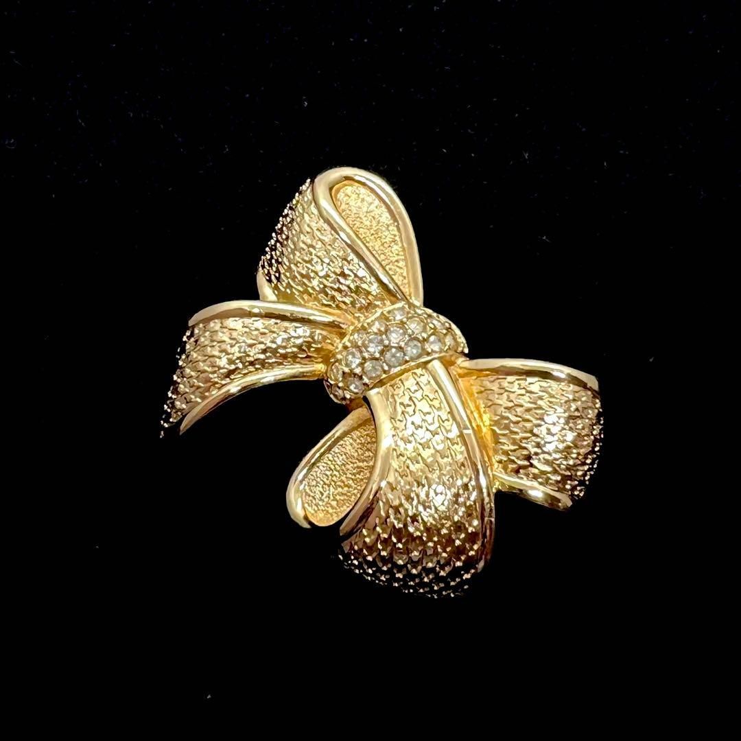 ♡極美品♡ Christian Dior ディオール ブローチ リボン ゴールド ♡極美品♡ Christian Dior ディオール ブローチ リボン ゴールド
