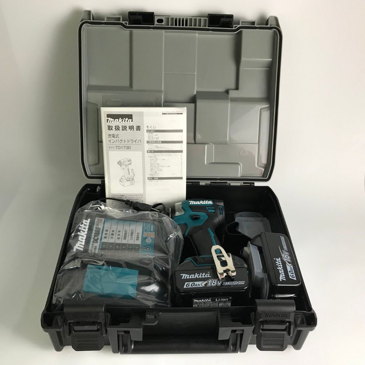 MAKITA マキタ インパクトドライバー 18v 本体|充電器|バッテリー２個 TD173DRGX ブルー ♥