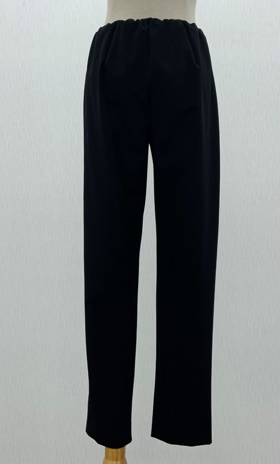 ノンストレス＆美脚 テーパード風パンツ Toilette トワレ 435-015 DECORATOM_COM_BR