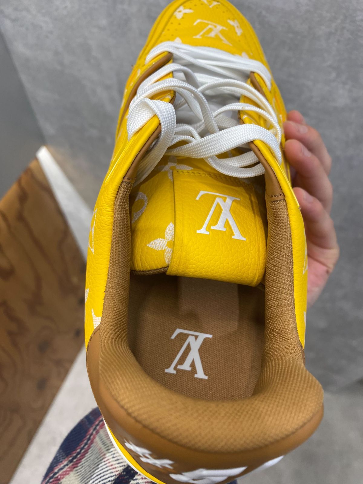 ルイヴィトン 25AW ファレルウィリアムス LVトレイナー ライン  