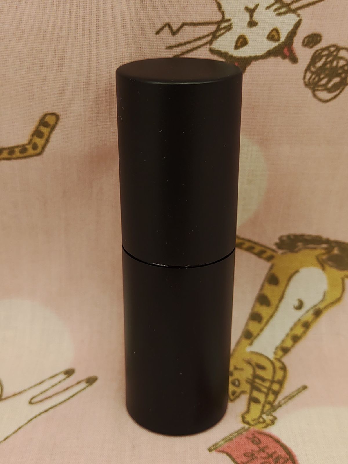 Celvoke　セルヴォーク　インテントスキンスティックファンデーション　101