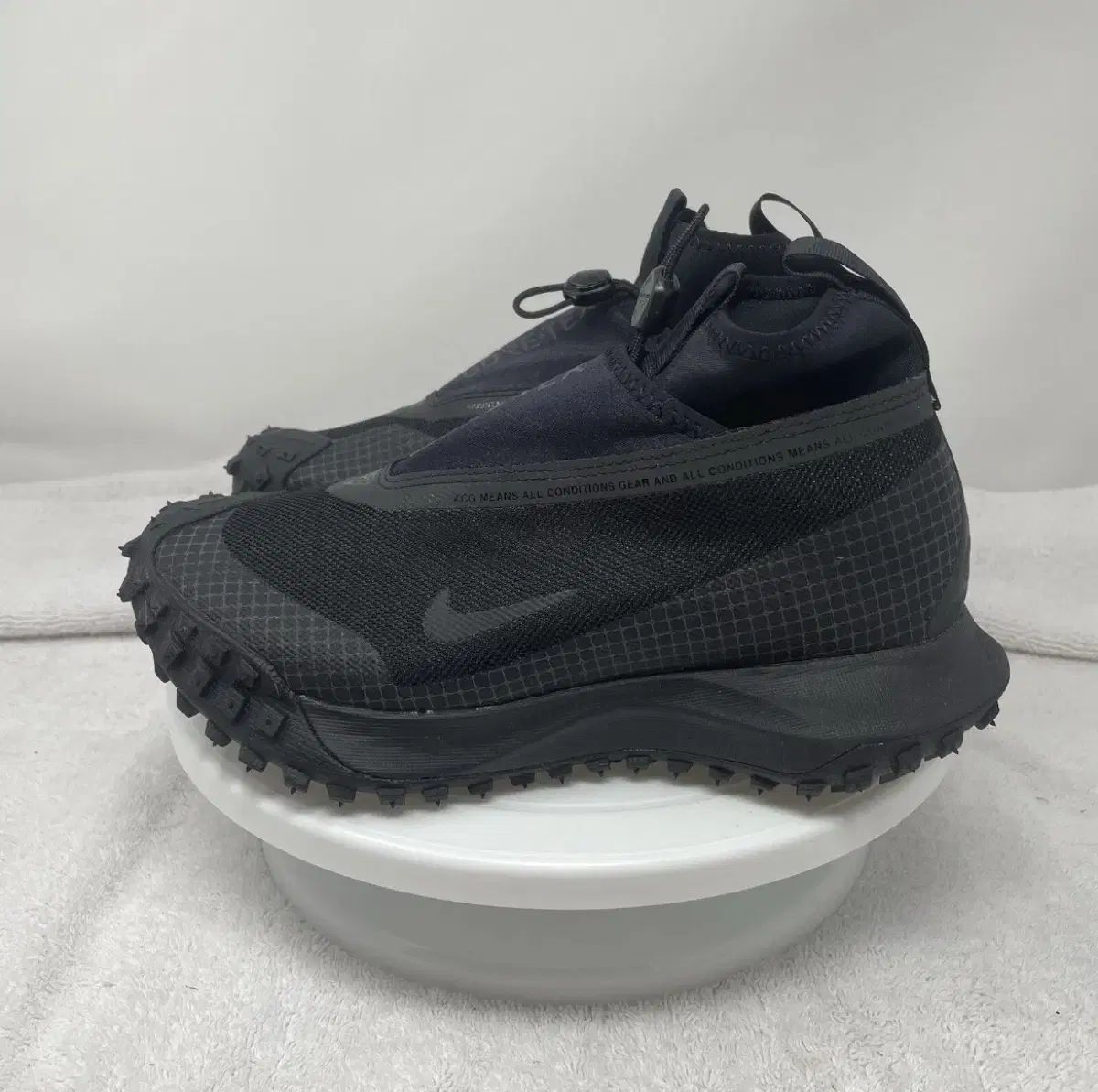 NIKE ナイキ ACG マウンテン フライ GORE-TEX ゴアテックス 230