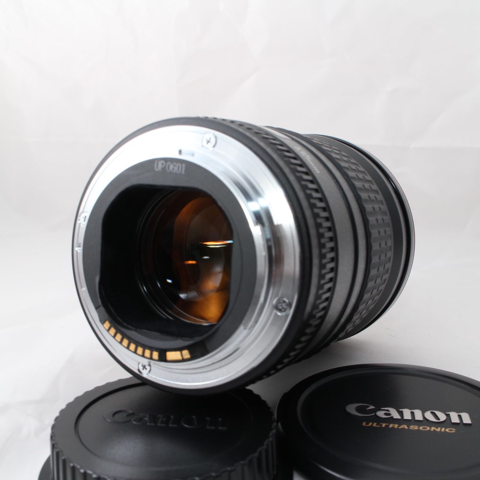 Canon 単焦点望遠レンズ EF135mm F2L USM 希少な白！！ Canon 単焦点望遠レンズ EF135mm F2L USM 希少な白！！ Amazon