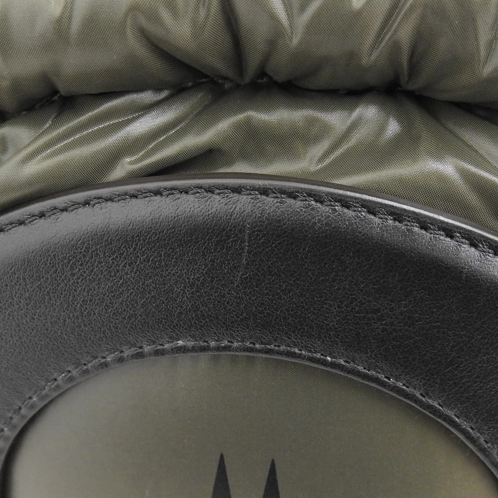 超美品 モンクレール MONCLER 2021年商品 GROUPIE G209B5L60300 レザー