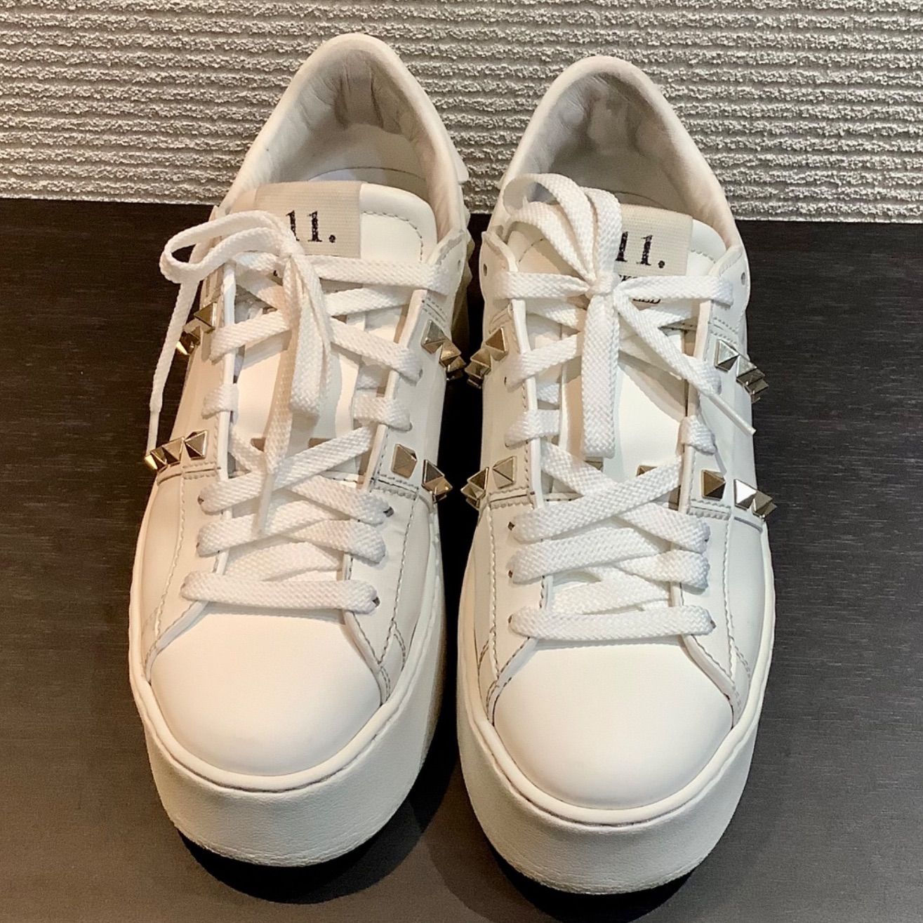 [VALENTINO] ホワイト　スニーカー ホワイト 36 Calfskin Rockstud Untitled Sneaker for Man in White