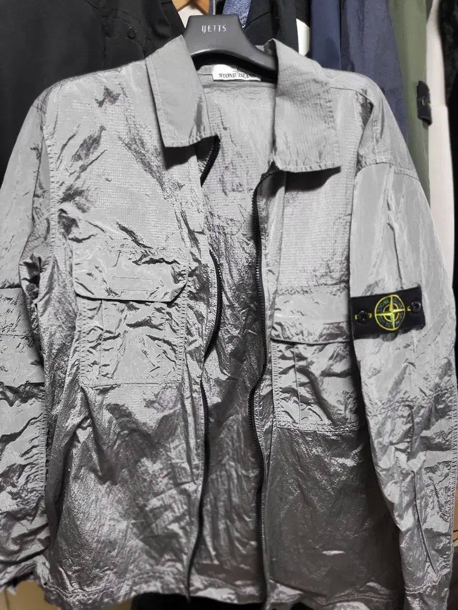 STONE ISLAND(ストーンアイランド) ナイロンメタル オーバー