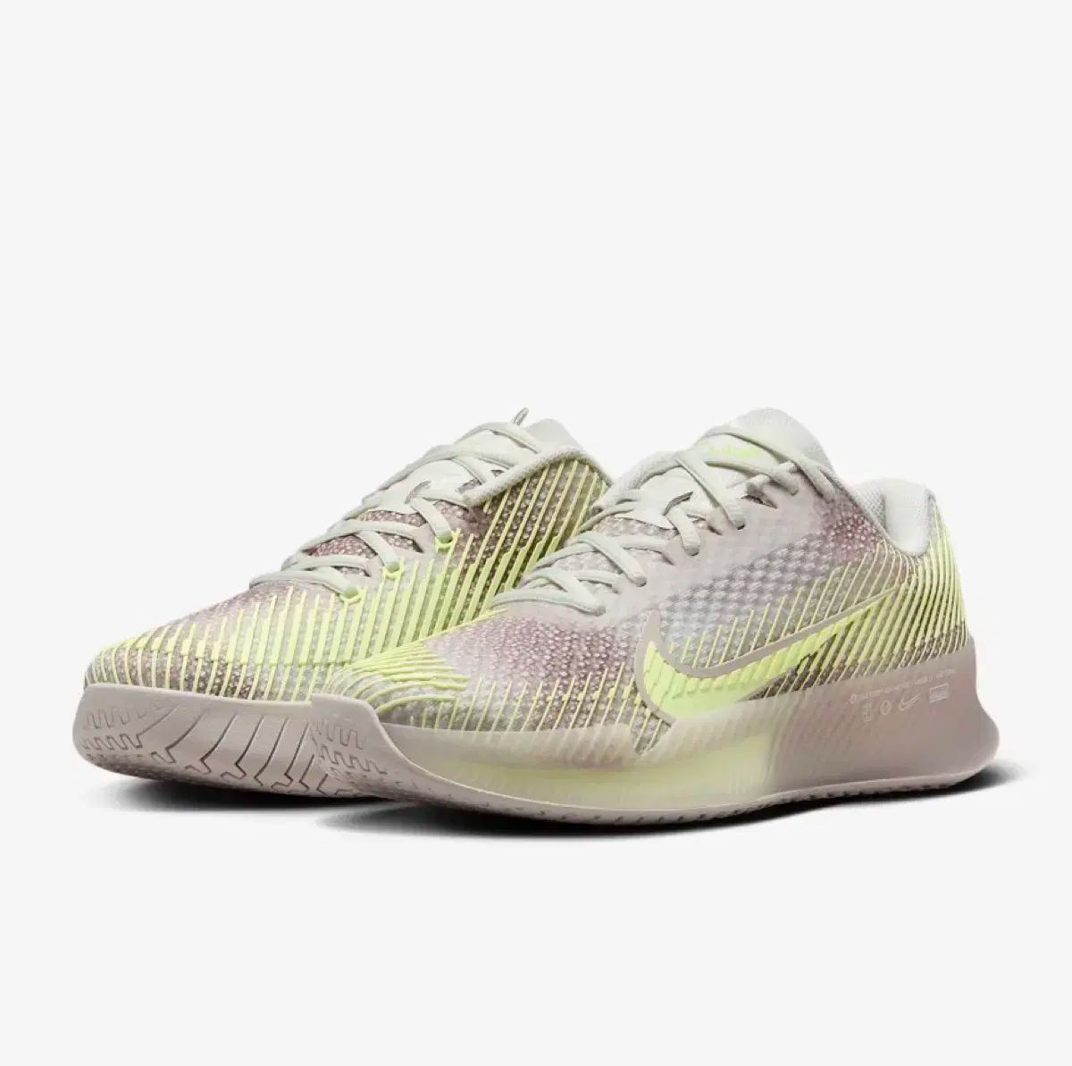 240 NIKE ナイキ ウィメンズ テニス ズーム ヴェイパー 11 テニスシューズ