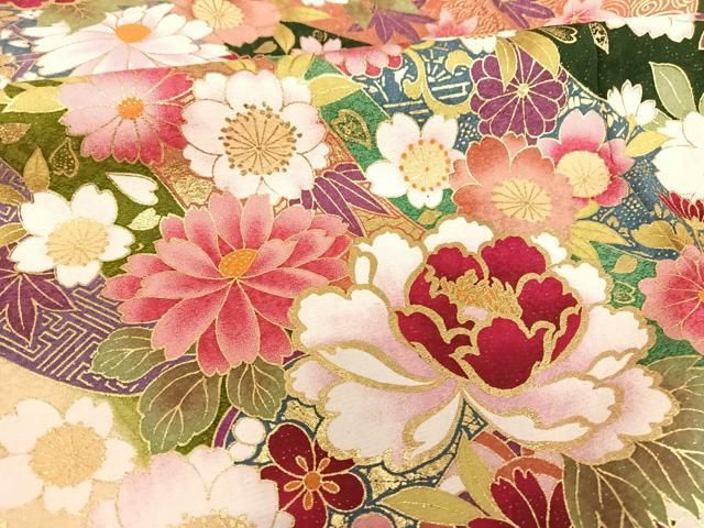 平和屋着物●豪華振袖　駒刺繍　雪輪草花文　暈し染め　金彩　銀通し地　正絹　逸品　AAAT3152np 平和屋着物○豪華振袖 駒刺繍 雪輪草花文 暈し染め 金彩 銀通し地 正絹