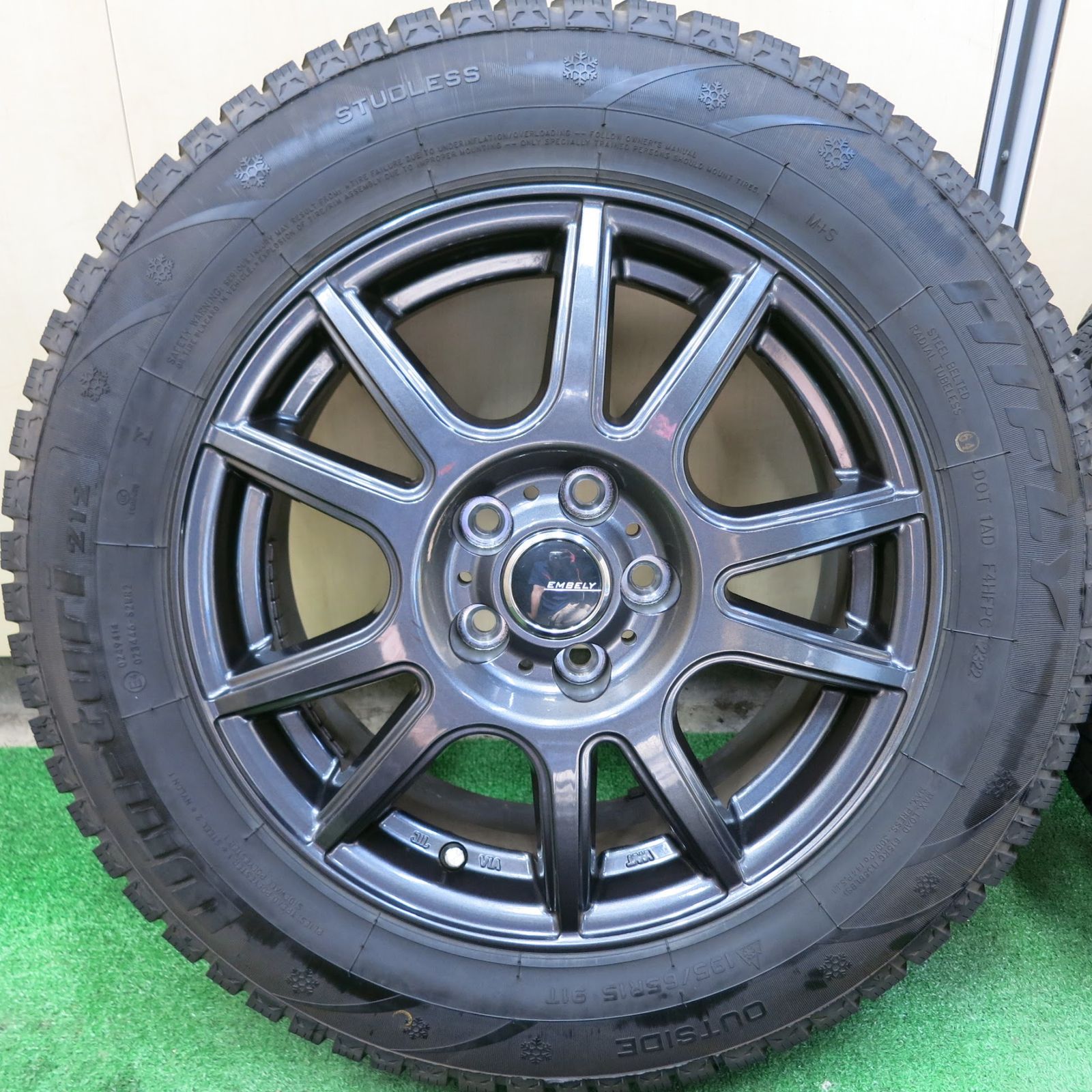 送料無料]バリ溝！22年！キレイ！ほぼ10分☆スタッドレス 195/65R15