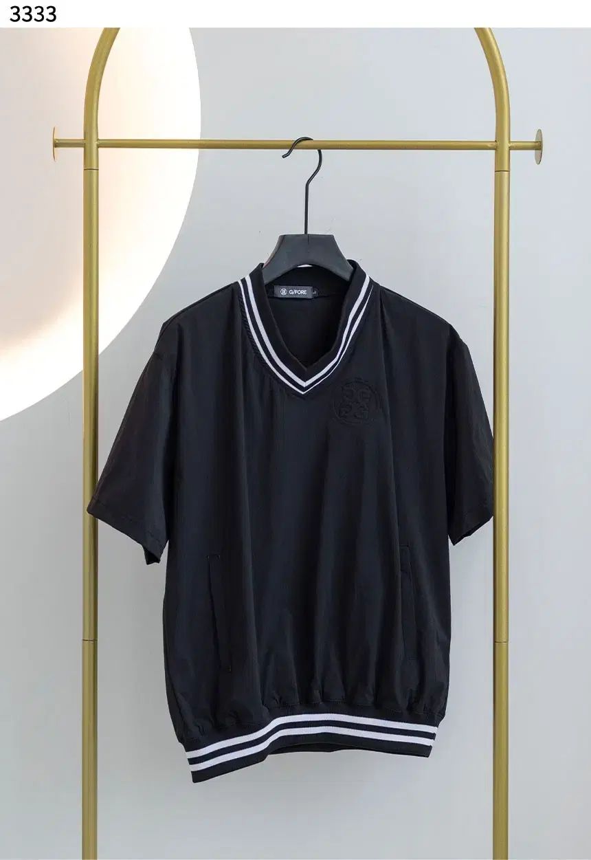 メンズゴルフウェア V 首 刺繍ロゴ Tシャツ