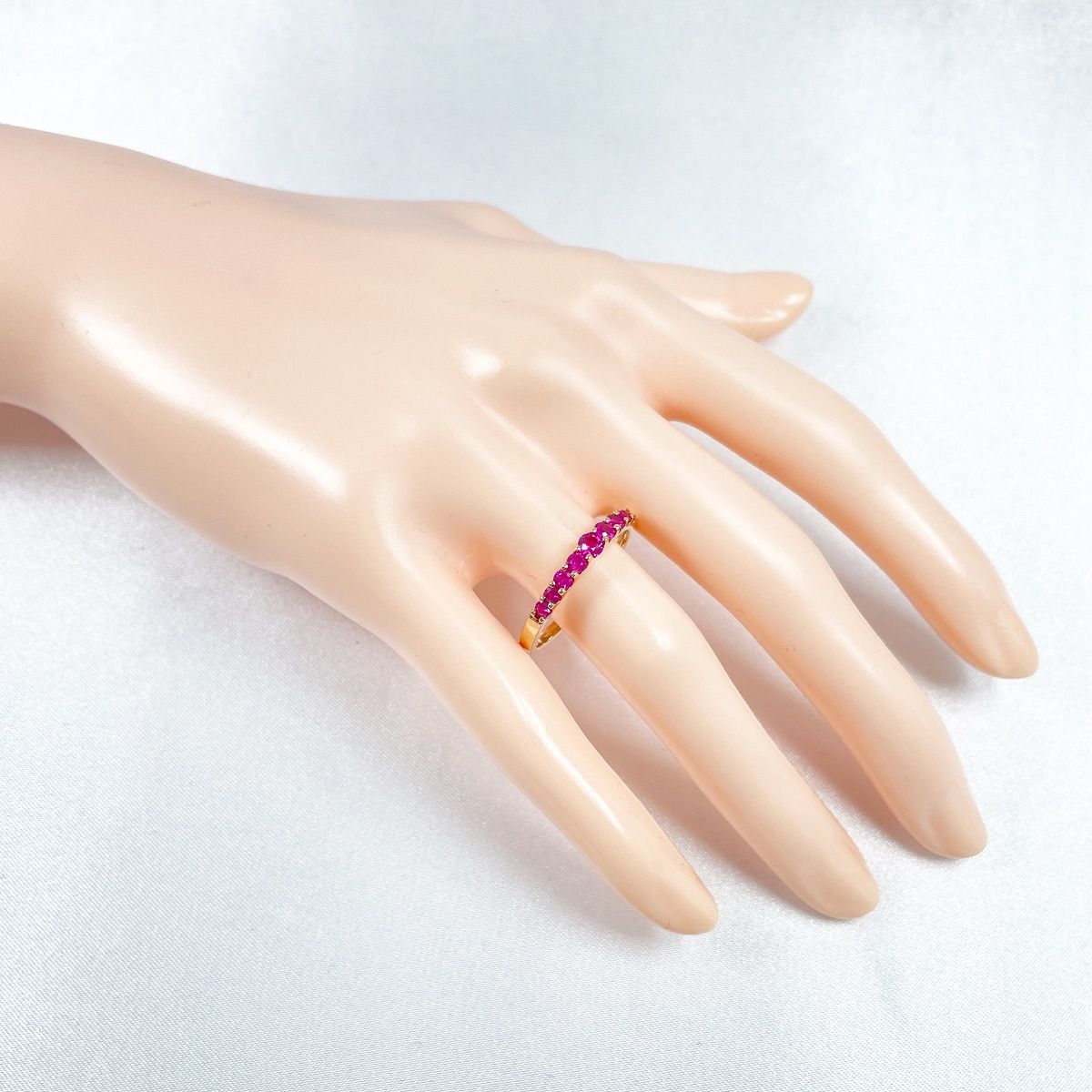 K18PG 天然ルビー 0.60ct ハーフエタニティリング - メルカリ 
