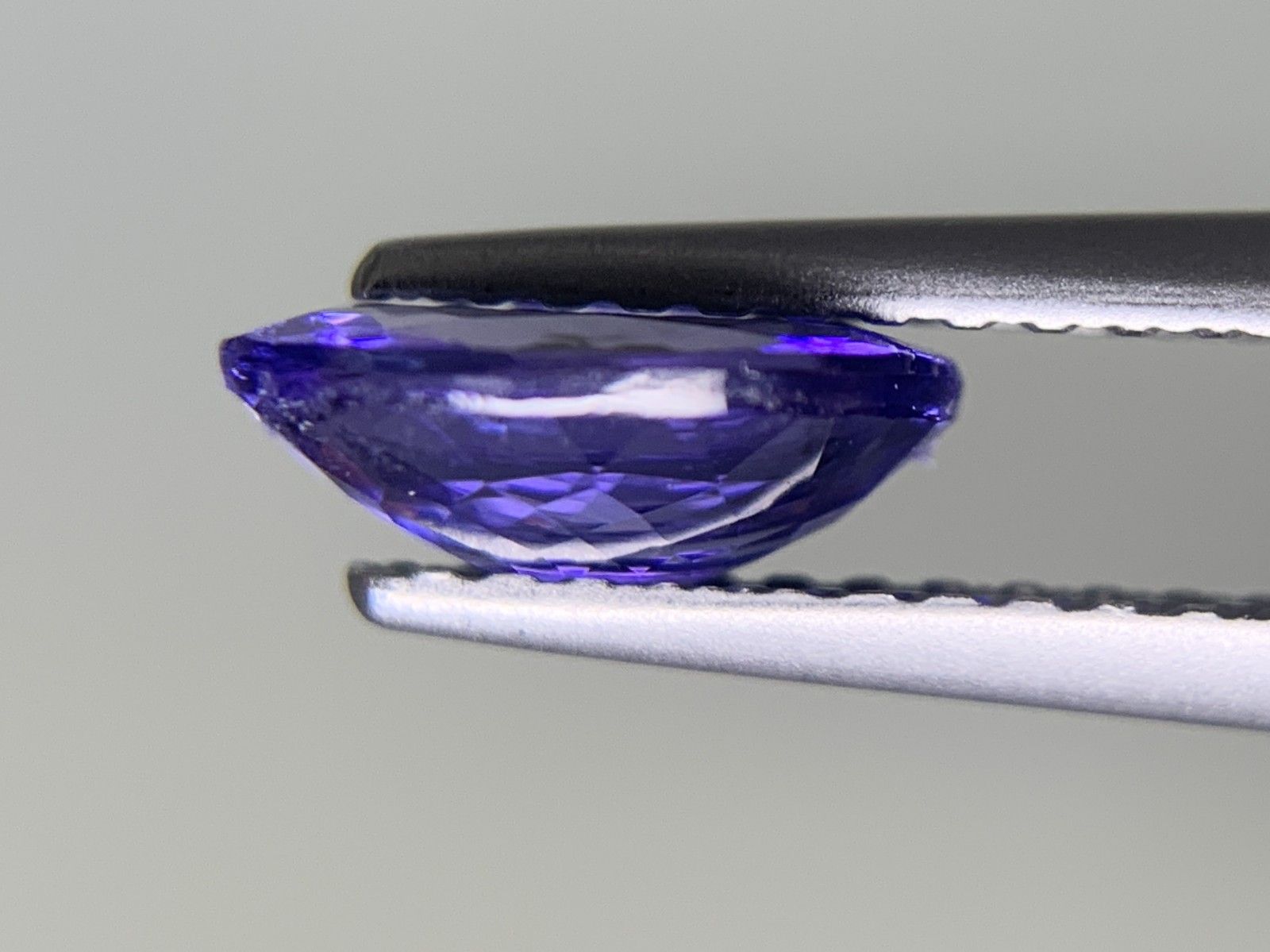 タンザナイト 1.092ct