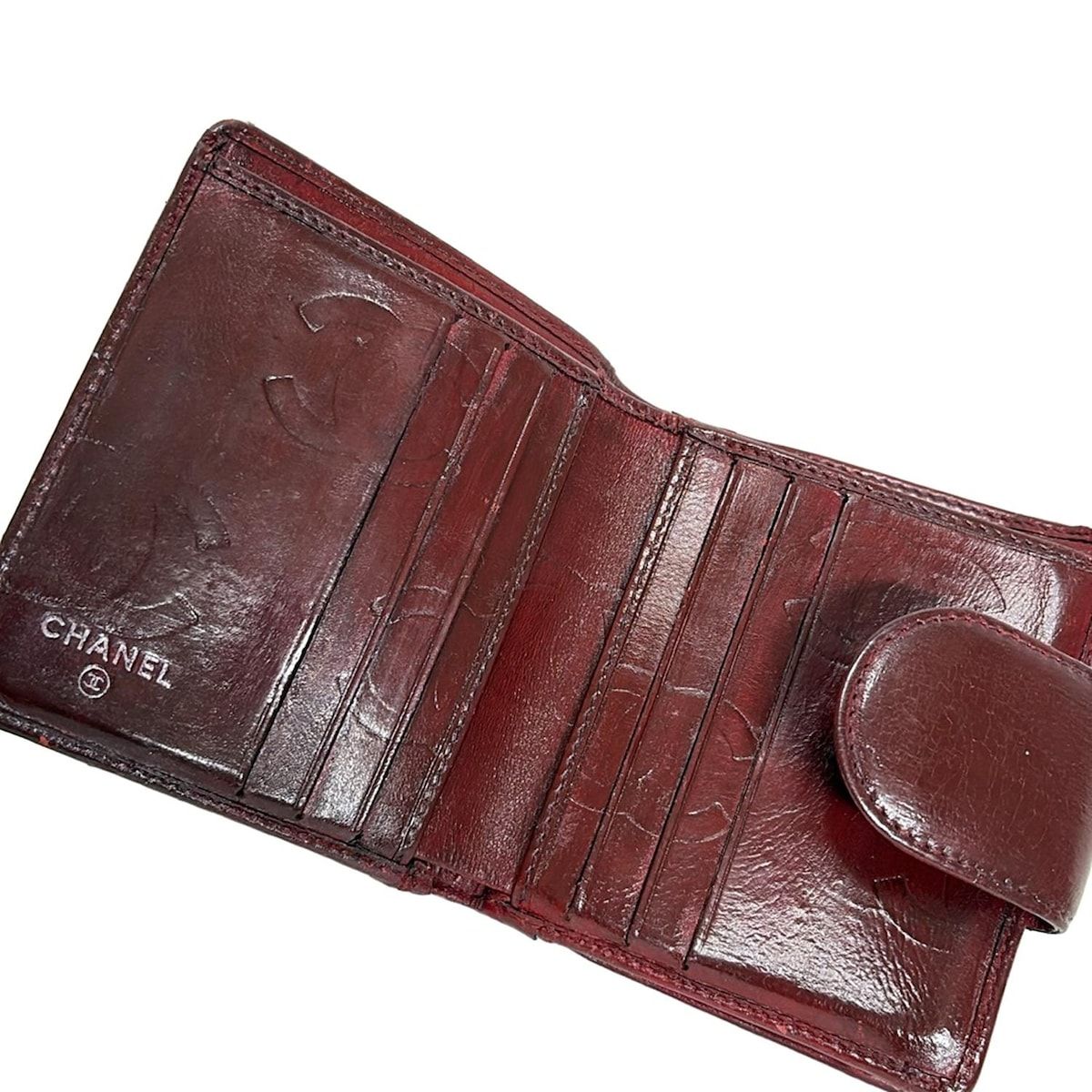 CHANEL レッド 二つ折り財布 中古・古着通販】CHANEL (シャネル) 2つ折り財布 レッド