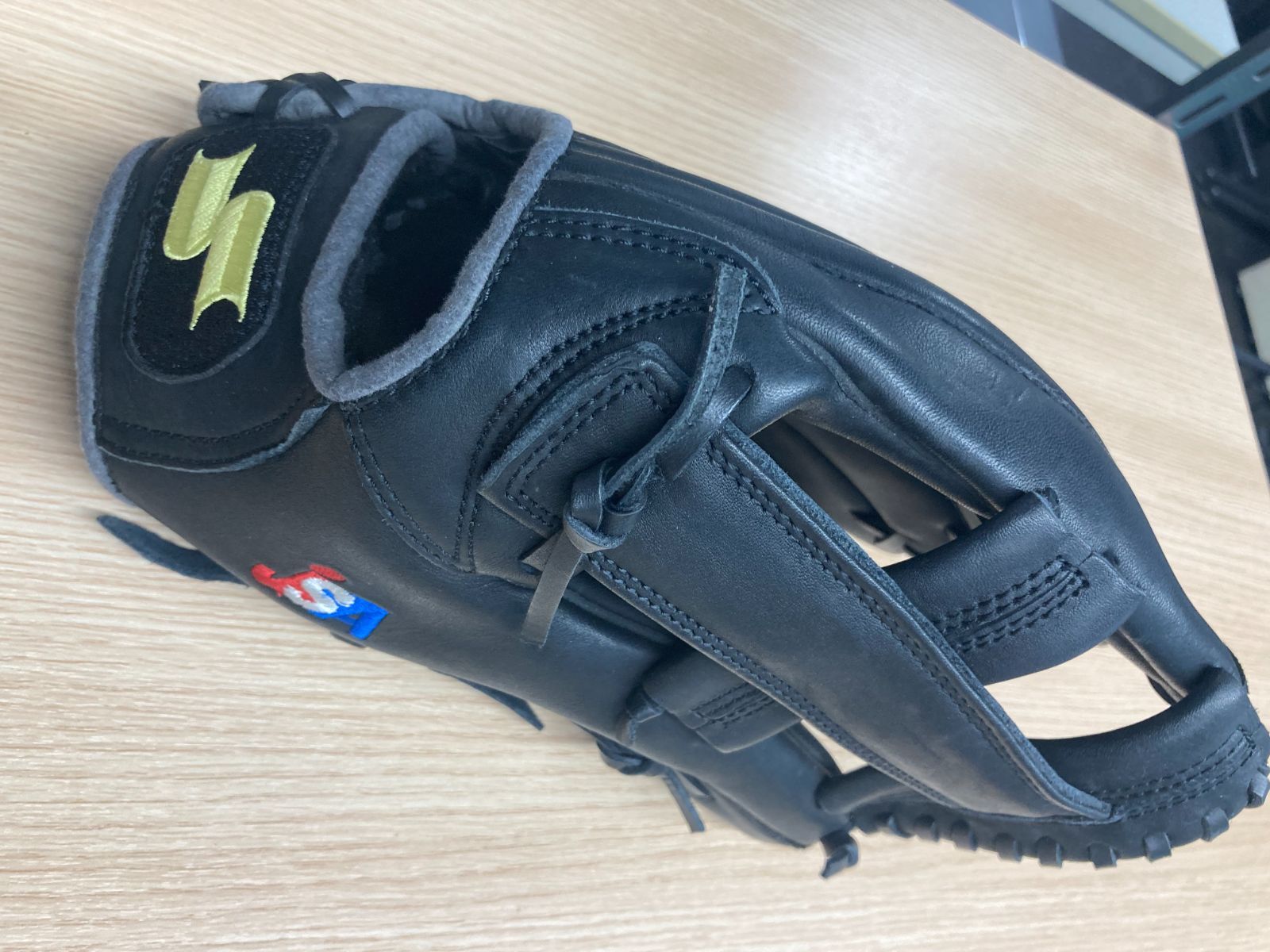 【中古美品】SSK ソフトボール用　右投げ