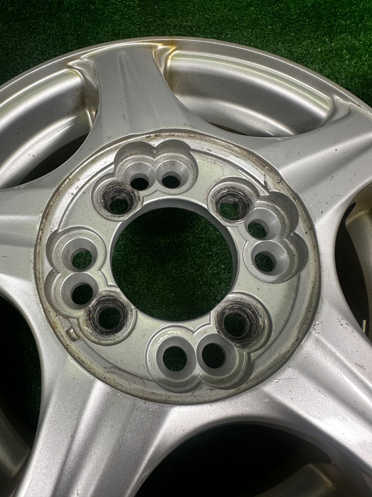 只今タイムセール中。 12x4.00B 40 4穴 PCD100 EURO MAX 4本 アルミホイール TA499