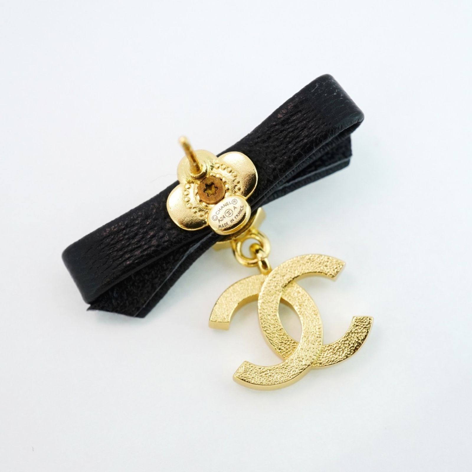 シャネル CHANEL レザー リボン ピアス ココマーク シャネル(Chanel) シャネル ピアス ココマーク リボンモチーフ