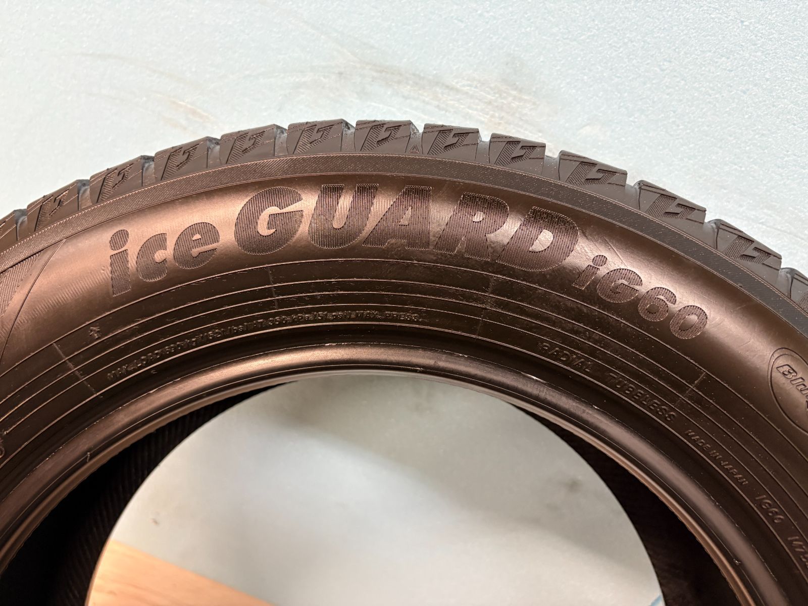 215|60|R16 iG60 スタッドレス YOKOHAMA iceGUARD iG60 16インチ ４本セット R16No9