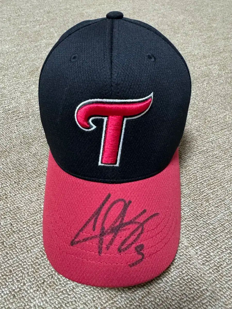 LG TWINS ツインズ ケーシー ケリー サイン オート 帽子