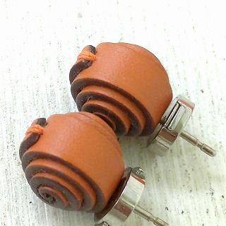 HERMES エルメス ヨヨ バレザー ピアス ブラウン シルバーカラー HERMES エルメス ヨヨ バレザー ピアス ブラウン シルバーカラー