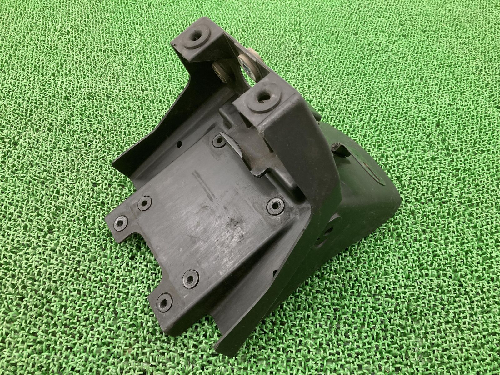 ゼファーカイ リアフェンダー 35023-1549 カワサキ 純正 中古 バイク