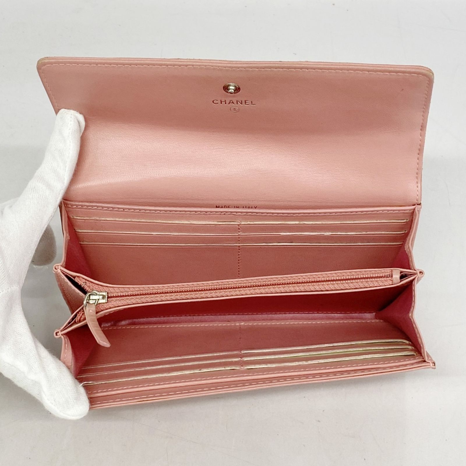 CHANEL 　カメリアラムスキンピンク CAMELIA シャネル 財布 レディース カメリア 三つ折り財布