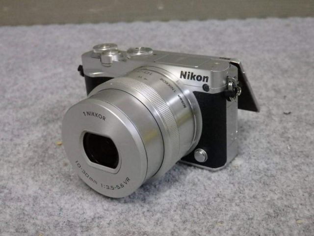 Nikon 1 J5ミラーレス一眼標準レンズ ☆Nikon 1☆ミラーレス一眼 J5 標準ズームレンズキット
