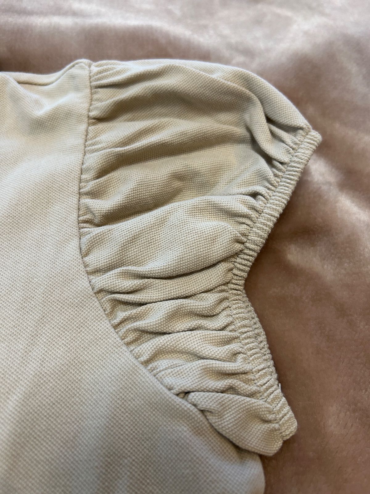  BURBERRY バーバリー レディース半袖トップス レディース半袖シャツ 半袖ポロシャツ 半袖ブラウス 半袖カットソー ベージュ 無地ロゴ 綿コットンCOTTON 半袖 ポロシャツ