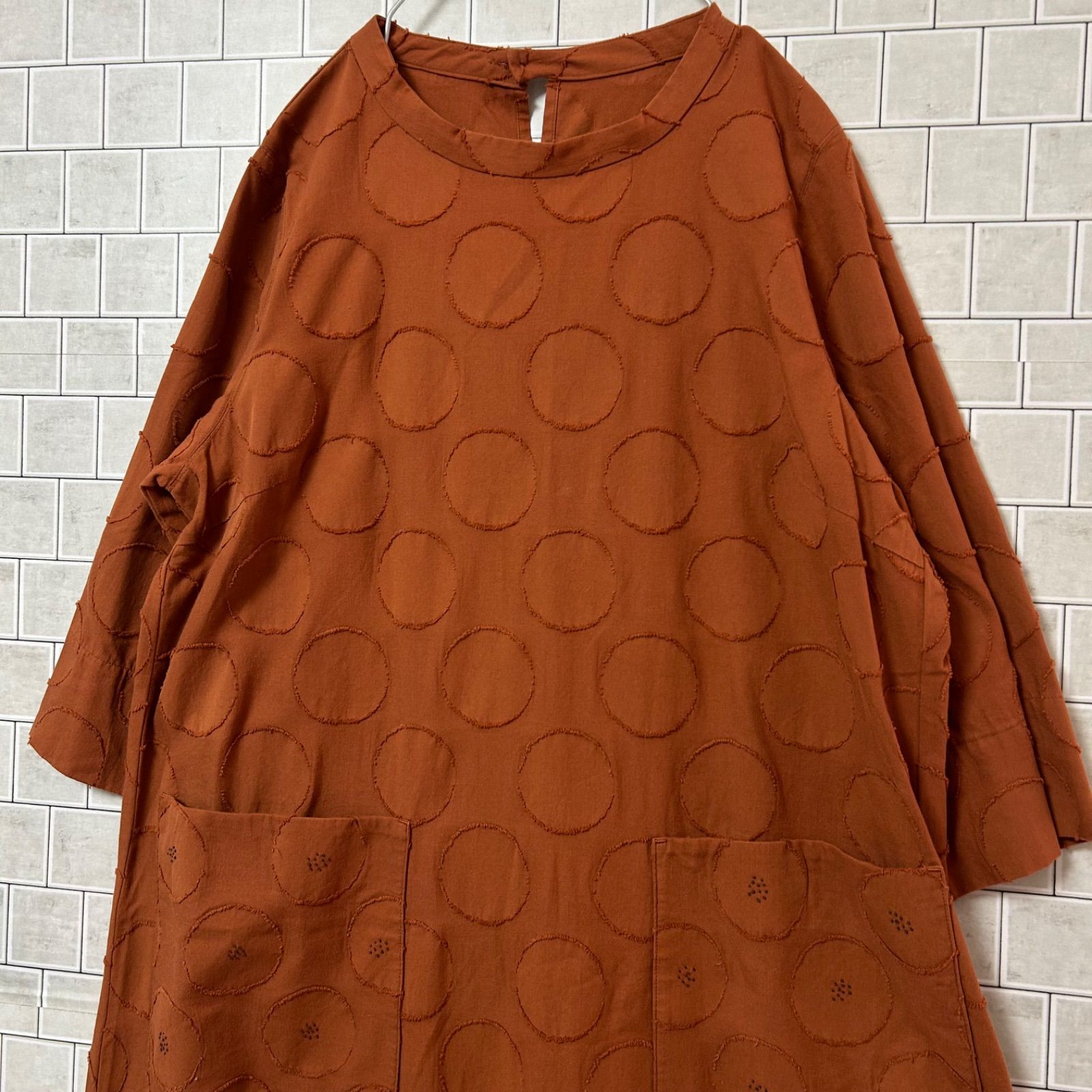 群言堂 根々 工房ワンピース あんぱんモチーフ ポケットゴマ刺繍