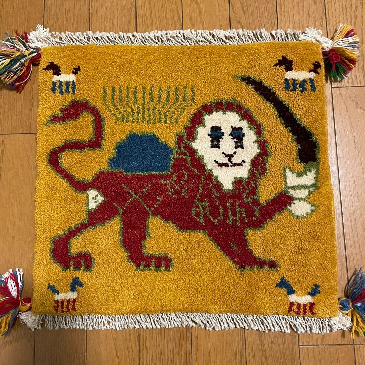 ライオンギャッベ クッション イラン 手織り 2個セット ほぼ天然色一部