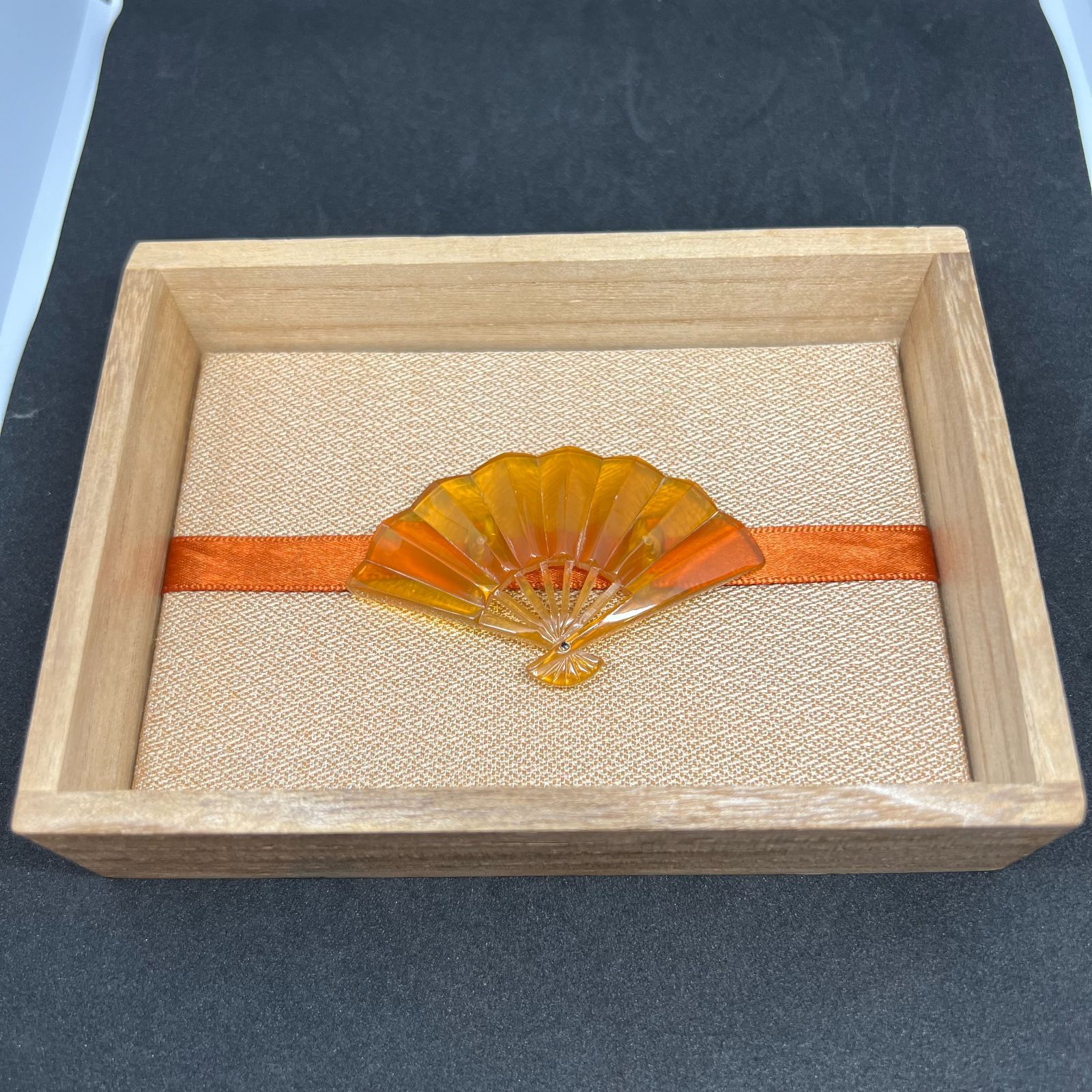 和装小物 帯留め 白べっ甲 四角く 作家物 