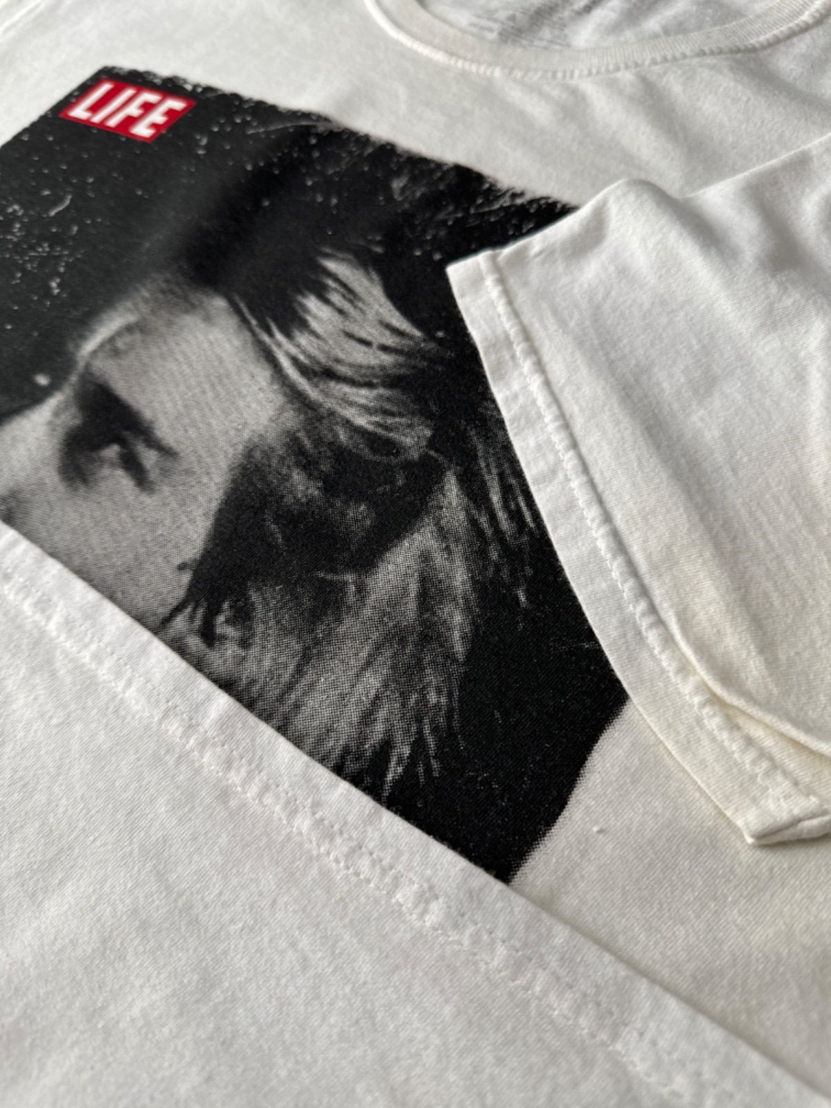 LIFE Kurt Cobain カートコバーン NIRVANA ニルヴァーナ Tシャツ