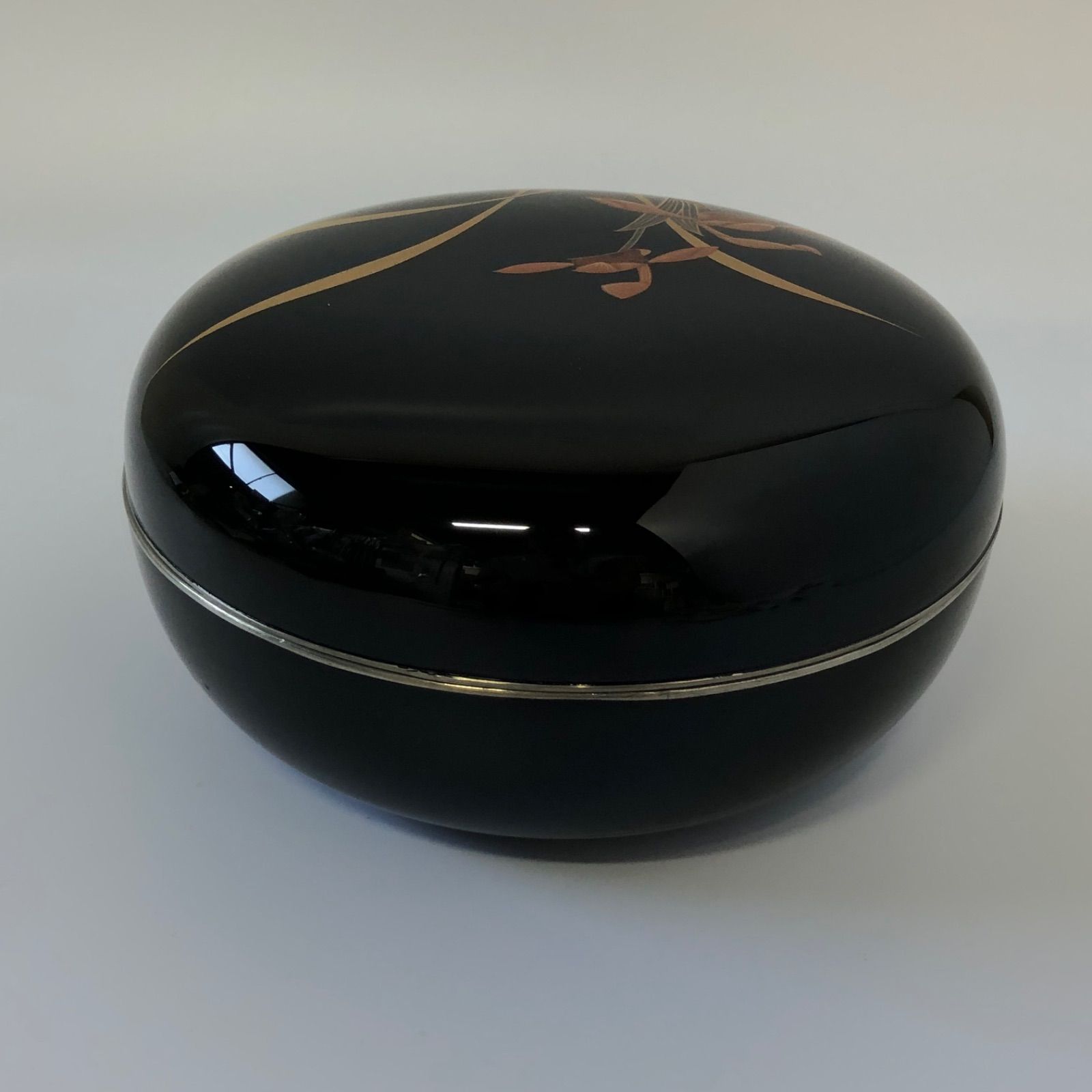 漆芸 漆器 菓子入 小物入れ 黒 菓子器 黒塗沈金 黒塗 お菓子入れ