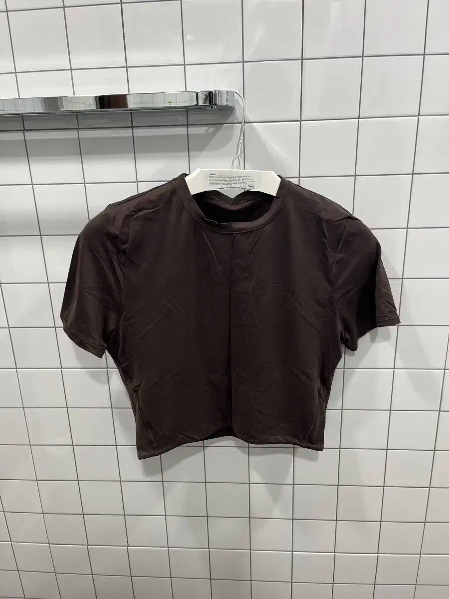lululemon ルルレモン クロップド T シャツ L 8 サイズ