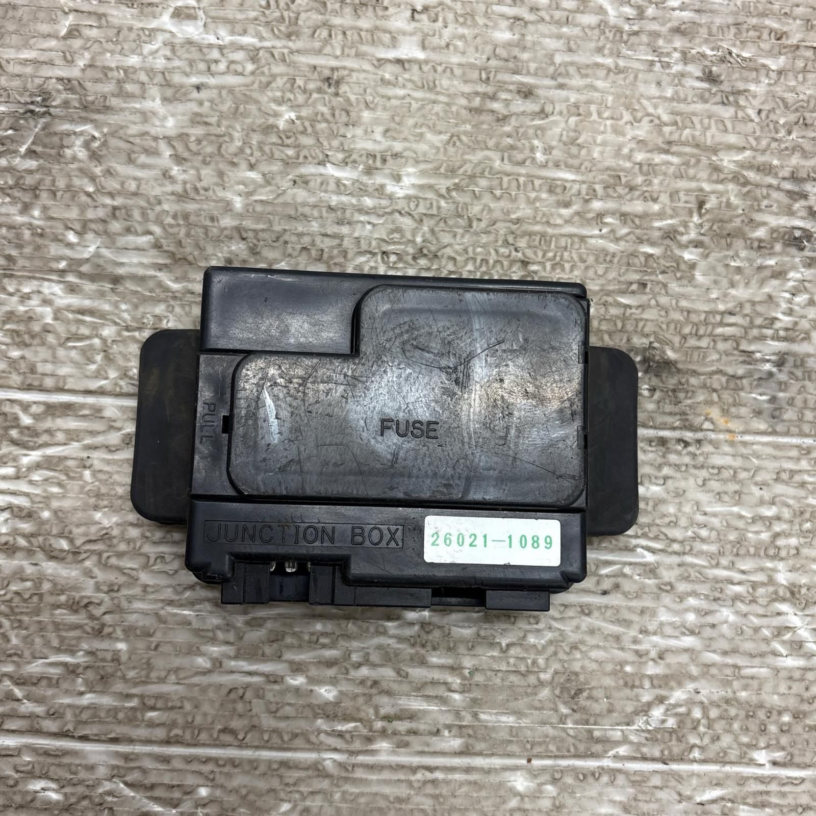 KAWASAKI バリオス2 ZR250B ヒューズボックス カワサキ