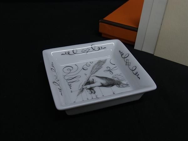 HERMES エルメス 灰皿 アッシュトレイ 小物入れ 喫煙グッズ ホワイト系×グレー系 FM6705