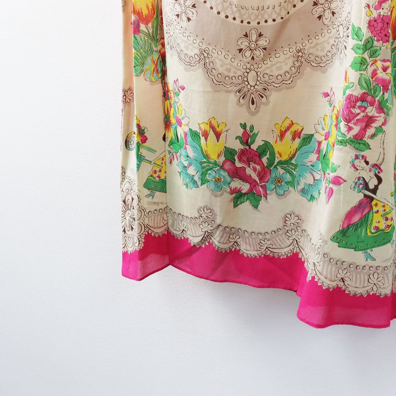 ジェーンマープルドンルサロン Jane Marple Dans Le Salon フラワー