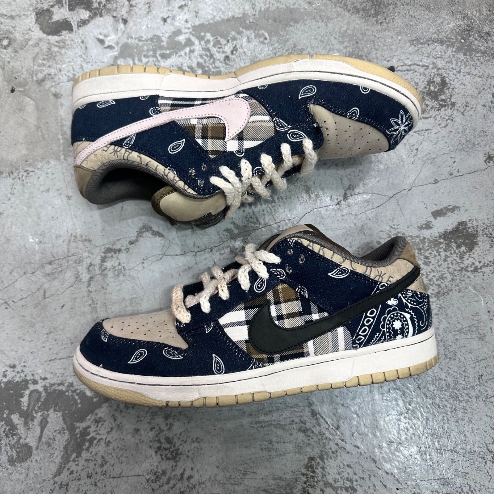 Nike Dunk SB レアコレ/トラビス/ネイビー/ベージュ バンダナ柄 Nike Dunk SB レアコレ/トラビス/ネイビー/ベージュ バンダナ柄 DUNK