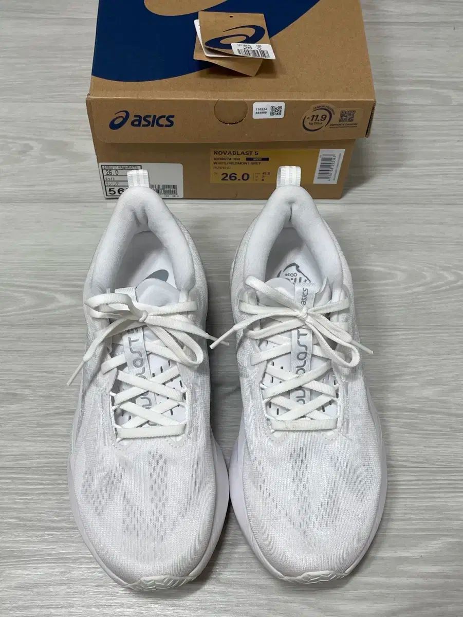 Asics アシックス ノバブラスト 5 白 260