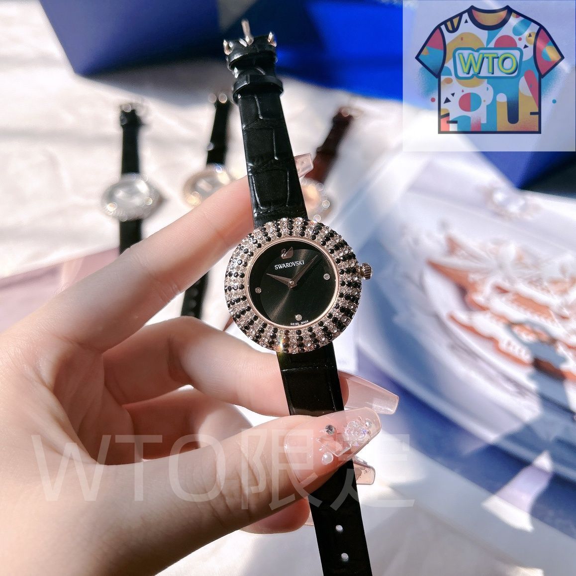 今日WTO】SWAROVSKI スワロフスキー 輝きのクォーツ腕時計 4 色