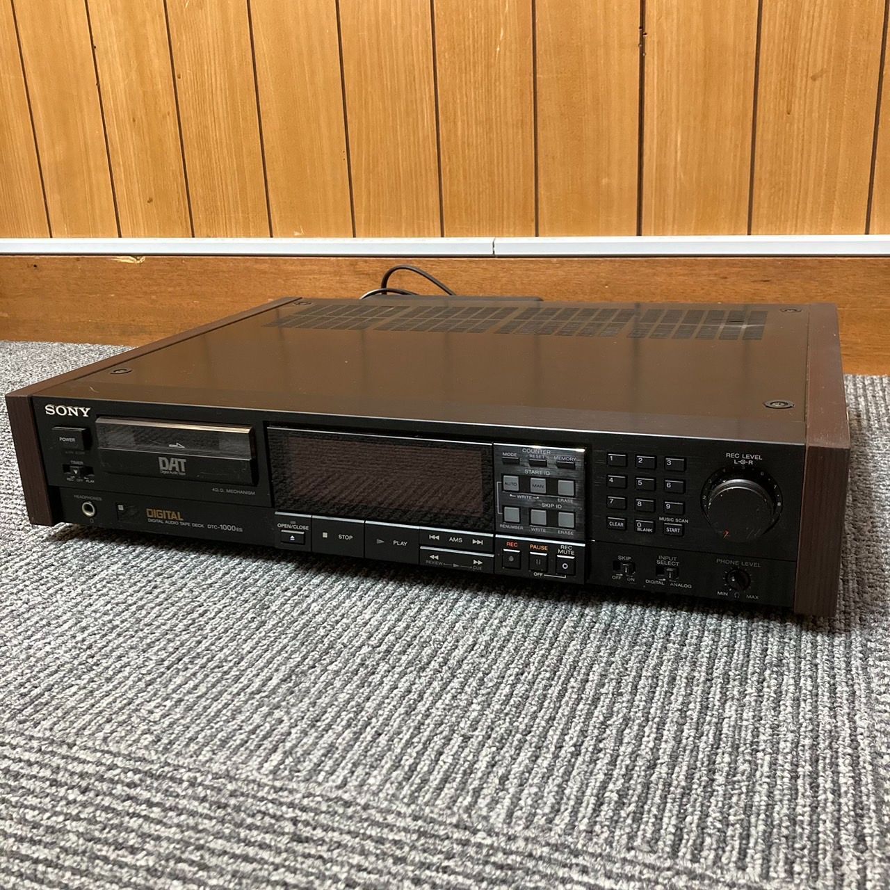 SONY(ソニー) デジタルオーディオ テープデッキ DTC-1000ES／DATデッキ1号機 現状品 当時品 中古 - メルカリ