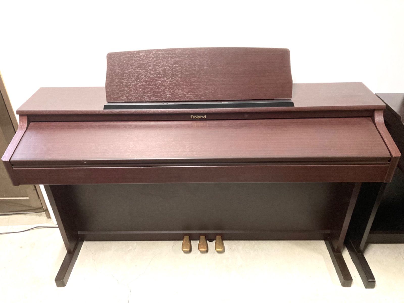 ローランド 電子ピアノ HP203 88鍵 3本ペダル イス付