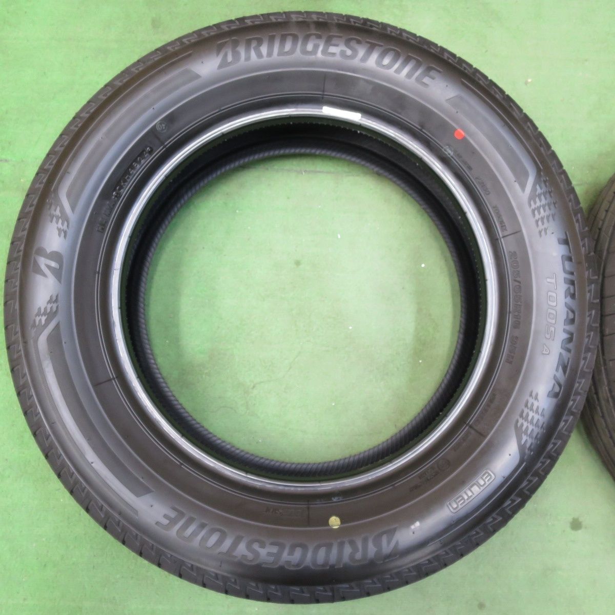 205|65R16