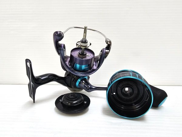 中古品】 ダイワ Daiwa スピニングリール 23 エメラルダス RX FC