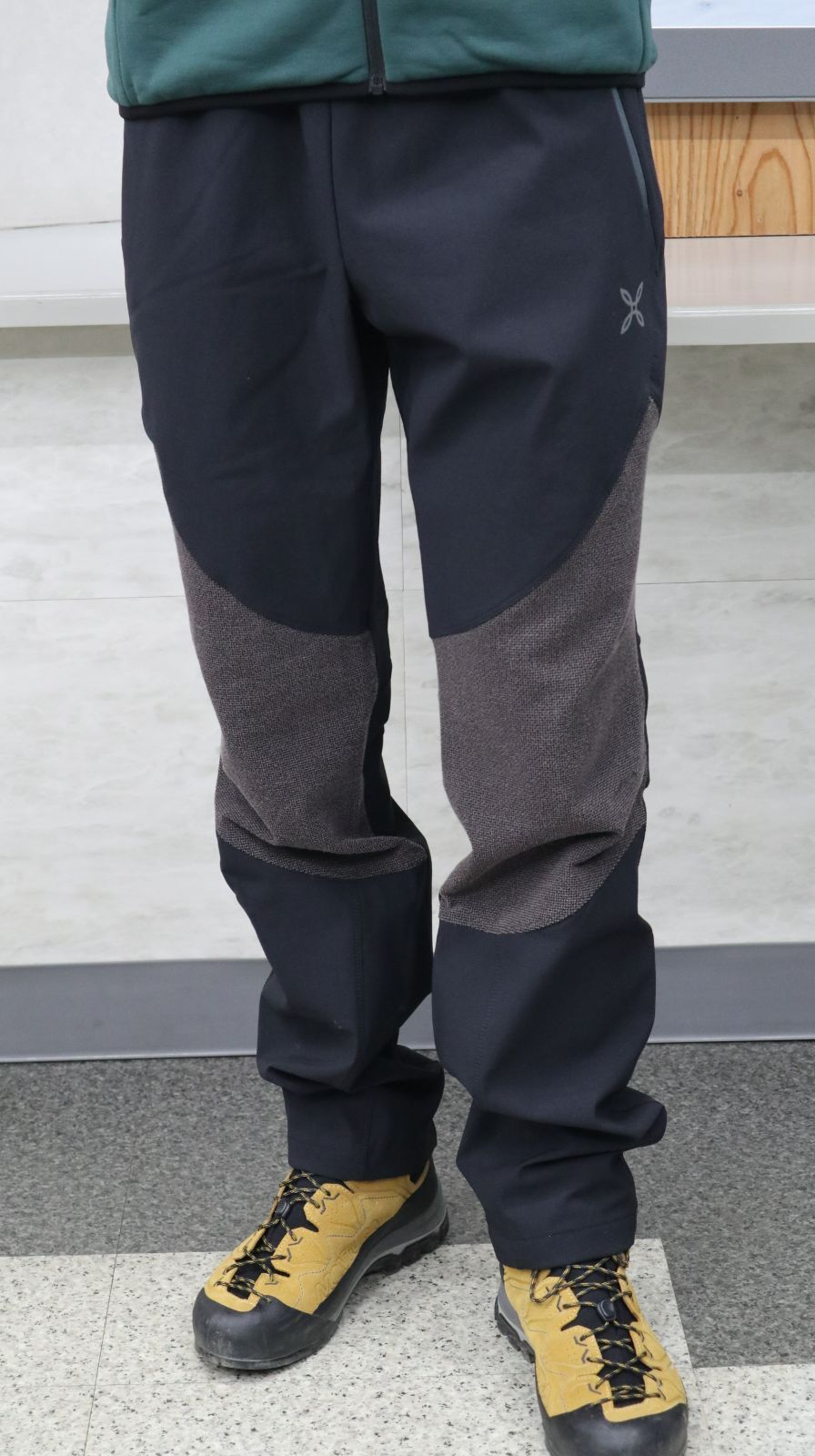 モンチュラMONTURA ALPIN TREK PANTS (メンズ長ズボン) | escudea.com